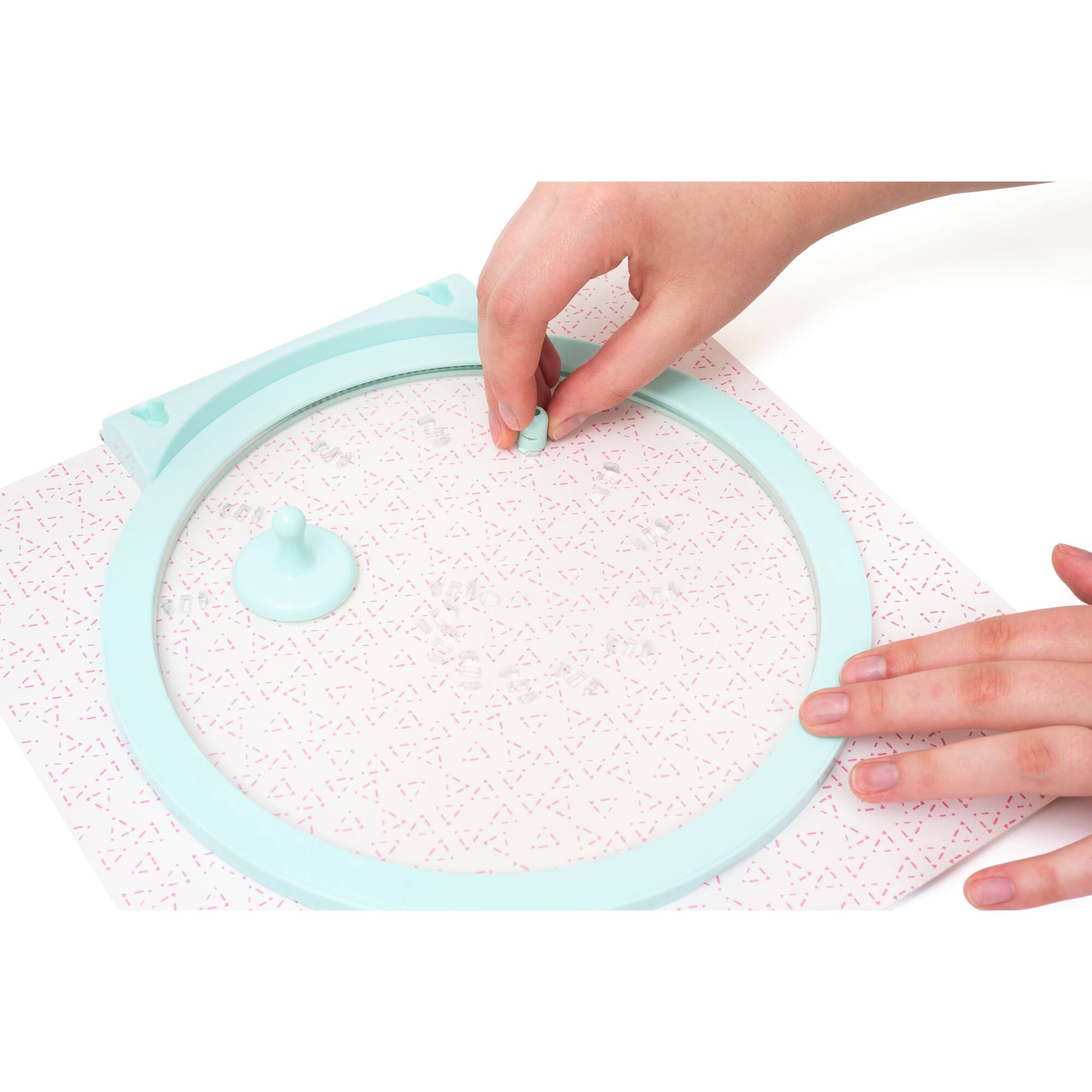 We R Memory Keepers® Crafter's Essentials™ Circle Spin & Trim